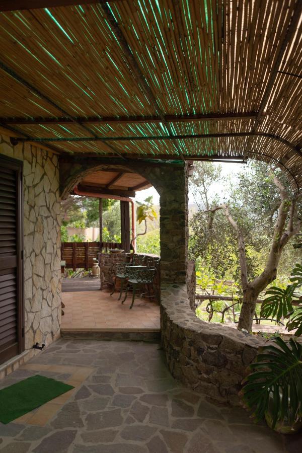 B&B Il Giardino Arbus Esterno foto