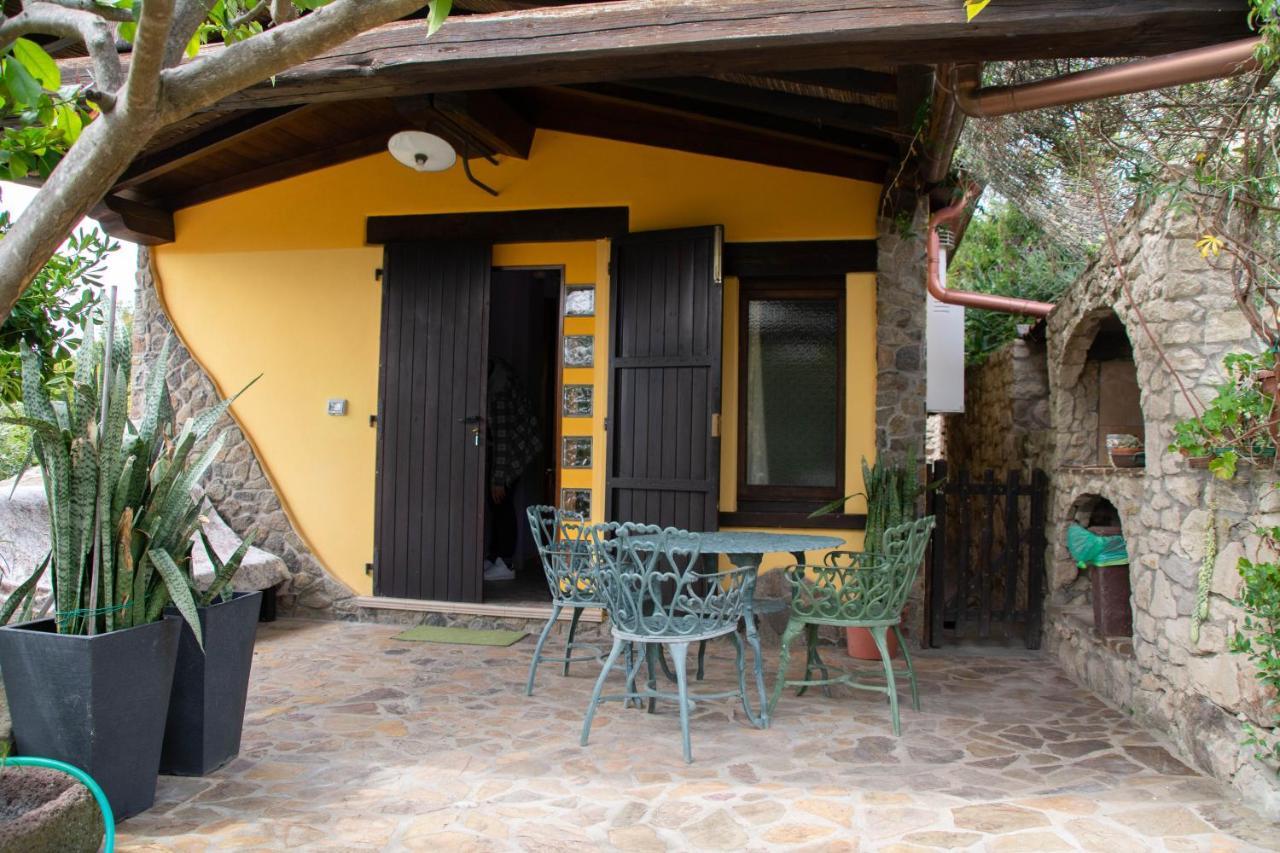 B&B Il Giardino Arbus Esterno foto